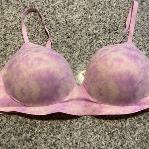 Victoria’s Secret Incredible Padded Wireless Bra
